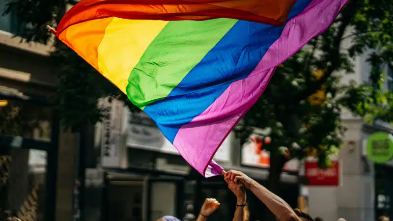 Rainbow Flag Unsplash 800 x 450